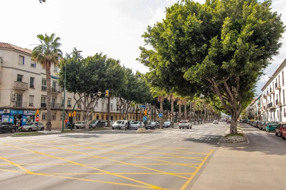 C75 - Comfy 3 Bedroom Near City Center Malaga Apartament